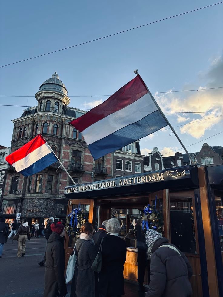 Canals of the Netherlands Amsterdam — Holland Scholarship NL Scholarship for international students
